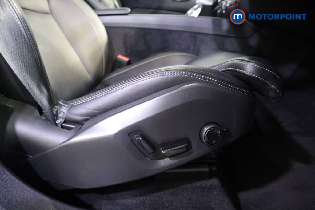 Volvo Xc60 Ultimate Automatic Petrol Plug-In Hybrid SUV - Stock Number (1597741) - 14th supplementary image