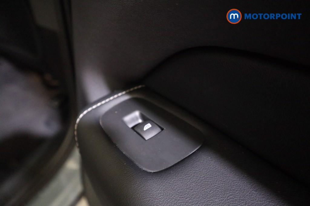 Volvo Xc60 Ultimate Automatic Petrol Plug-In Hybrid SUV - Stock Number (1597741) - 19th supplementary image