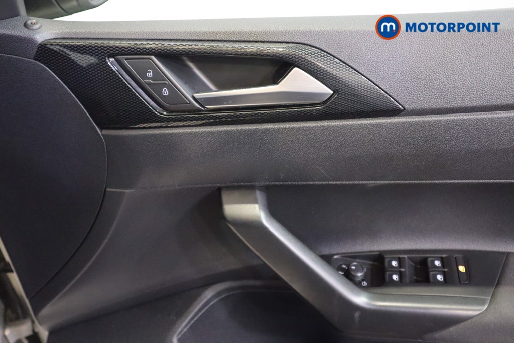 Volkswagen Polo Life Manual Petrol Hatchback - Stock Number (1597853) - 9th supplementary image