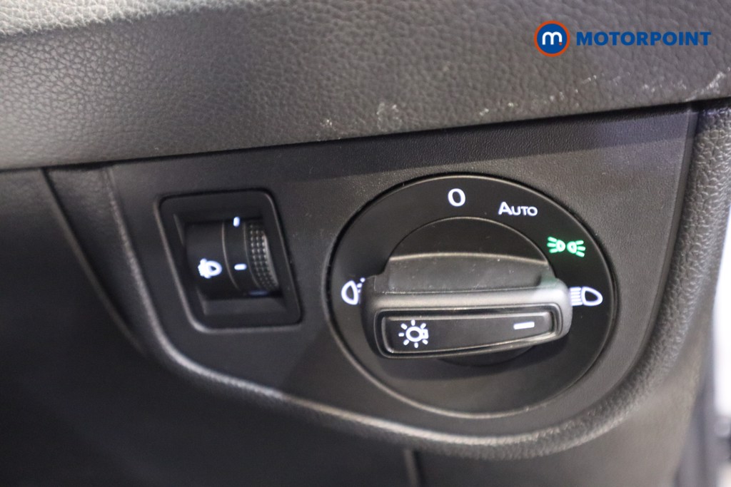 Volkswagen Polo Life Manual Petrol Hatchback - Stock Number (1597853) - 11th supplementary image