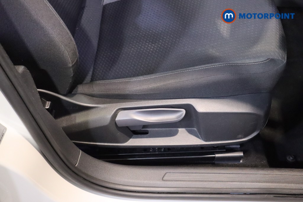 Volkswagen Polo Life Manual Petrol Hatchback - Stock Number (1597853) - 15th supplementary image