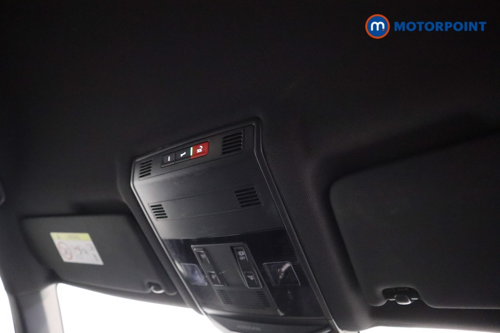 Volkswagen T-Roc R-Line Automatic Petrol SUV - Stock Number (1597857) - 8th supplementary image