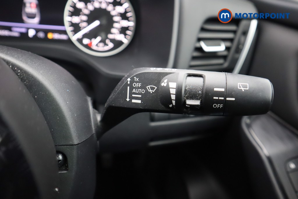 Nissan Qashqai Acenta Premium Automatic Petrol SUV - Stock Number (1597941) - 7th supplementary image