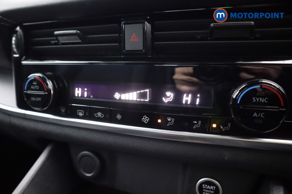 Nissan Qashqai Acenta Premium Automatic Petrol SUV - Stock Number (1597941) - 13th supplementary image