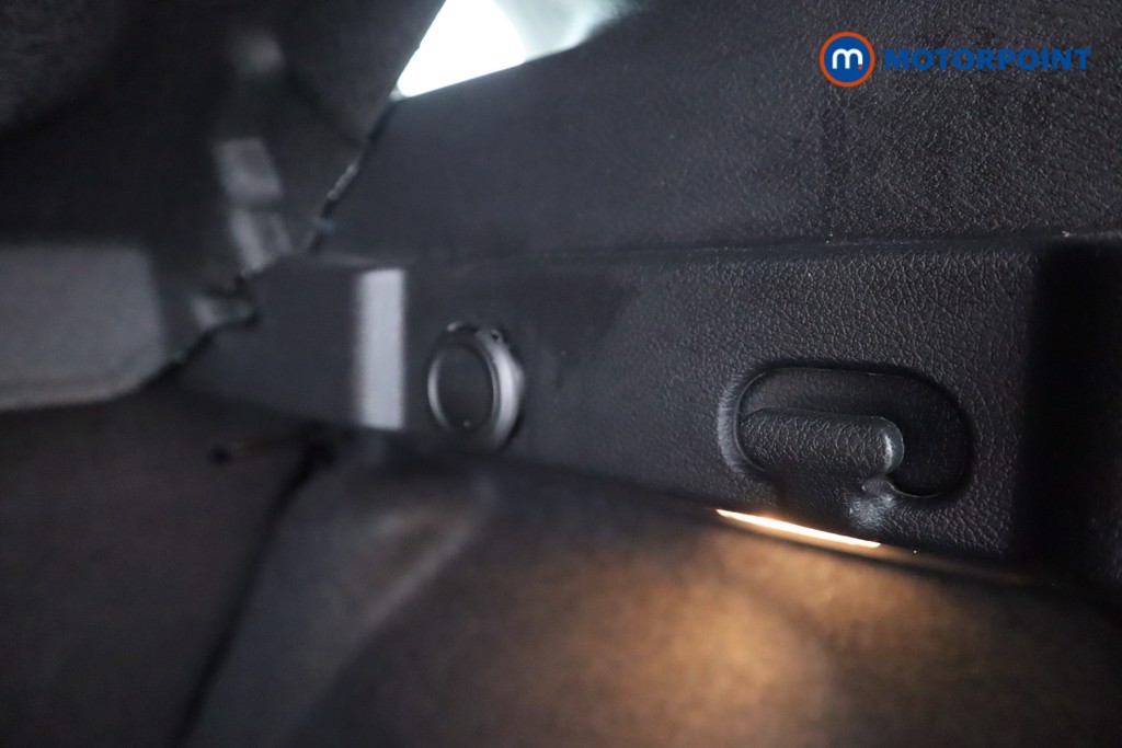 Nissan Qashqai Acenta Premium Automatic Petrol SUV - Stock Number (1597941) - 29th supplementary image