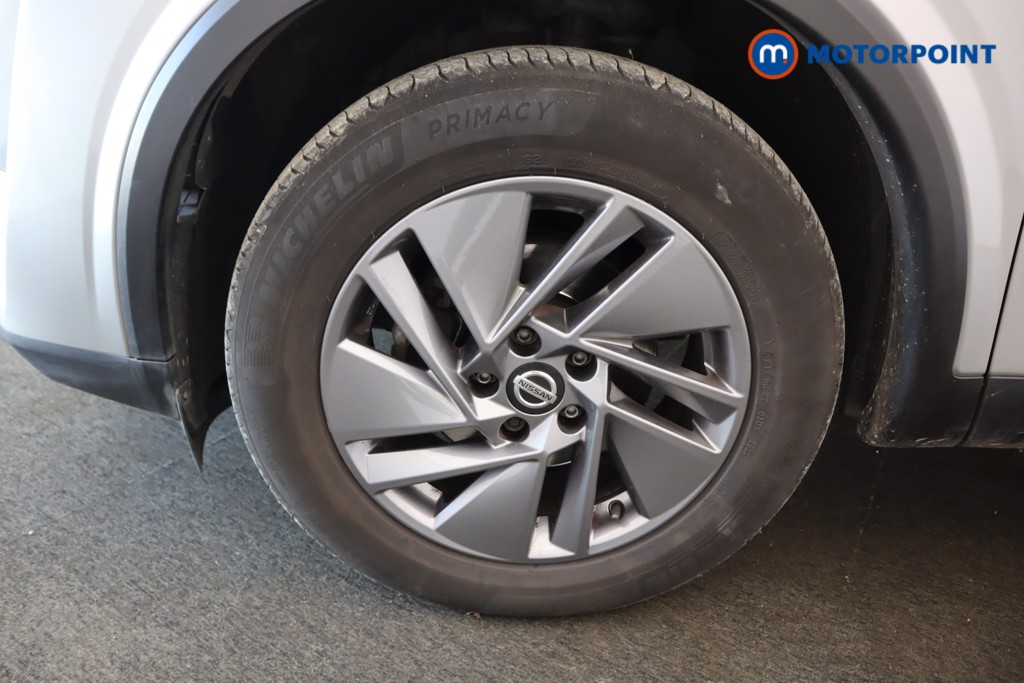 Nissan Qashqai Acenta Premium Automatic Petrol SUV - Stock Number (1597941) - 36th supplementary image