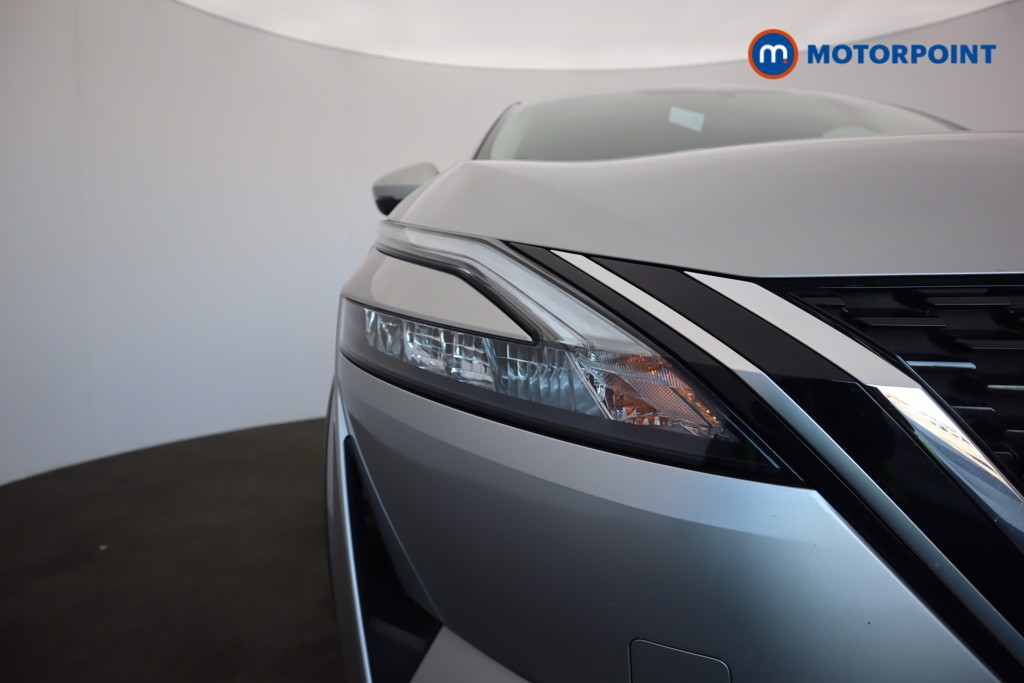 Nissan Qashqai Acenta Premium Automatic Petrol SUV - Stock Number (1597941) - 1st supplementary image