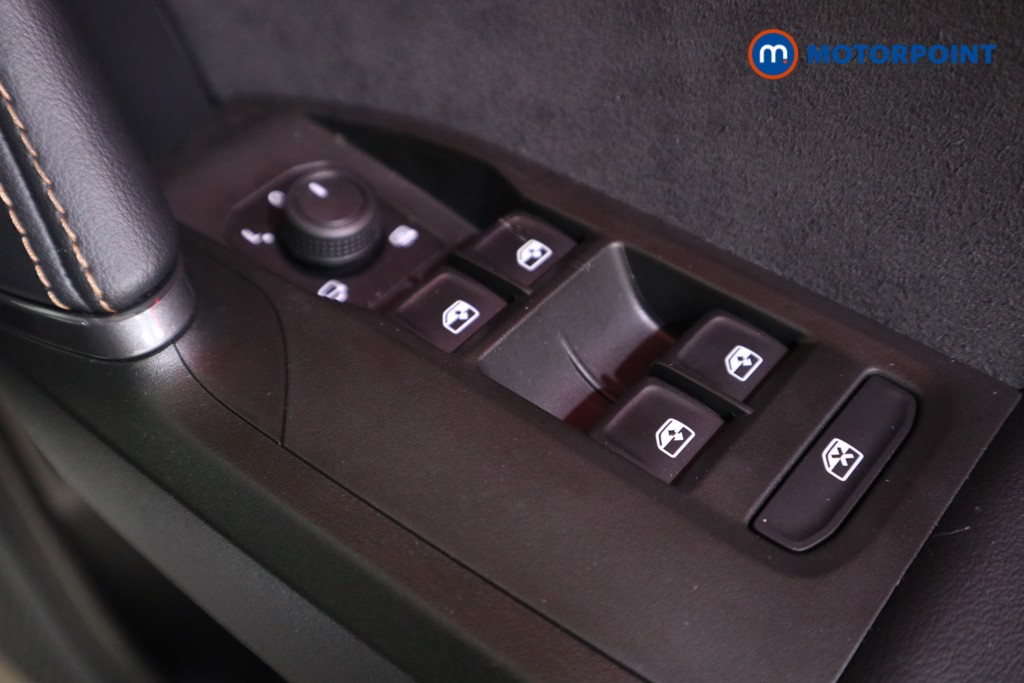 Cupra Leon VZ1 Automatic Petrol Plug-In Hybrid Estate - Stock Number (1598390) - 12th supplementary image