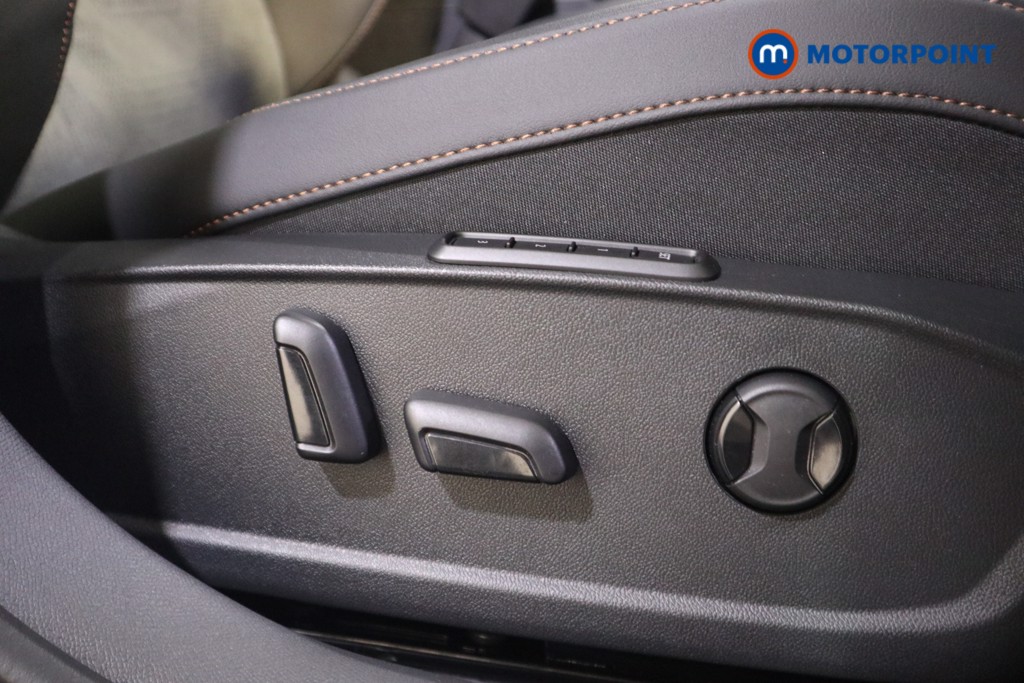 Cupra Leon VZ1 Automatic Petrol Plug-In Hybrid Estate - Stock Number (1598390) - 14th supplementary image