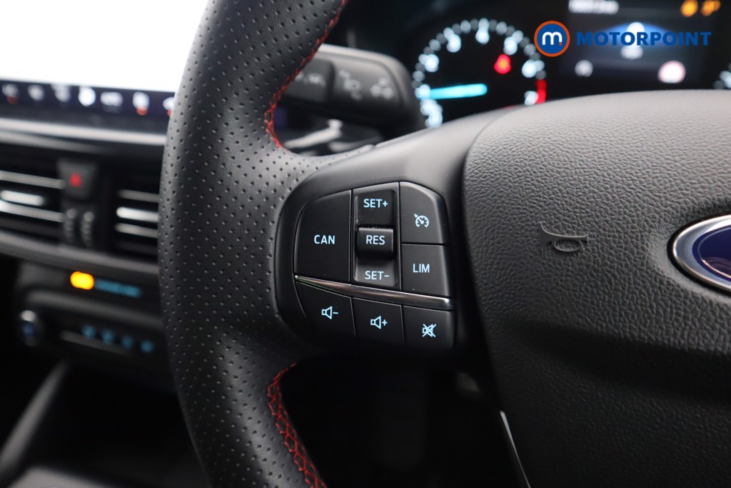 Ford Focus St-Line Manual Petrol Hatchback - Stock Number (1598707) - 5th supplementary image