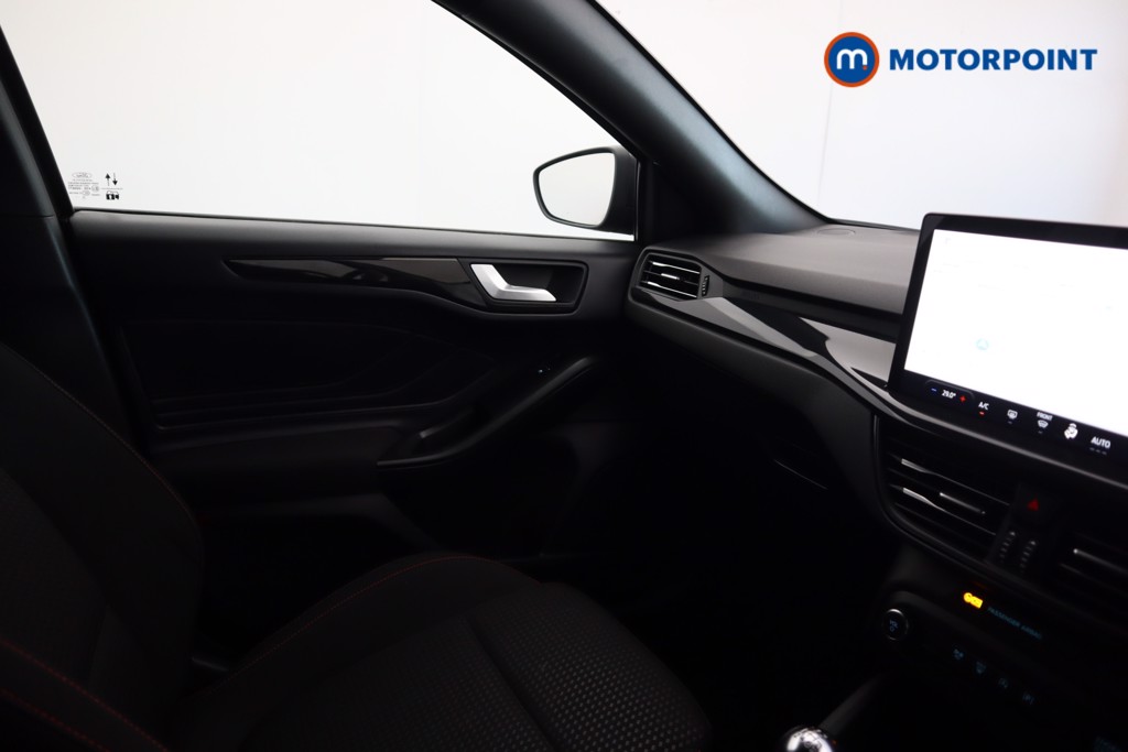 Ford Focus St-Line Manual Petrol Hatchback - Stock Number (1598707) - 20th supplementary image