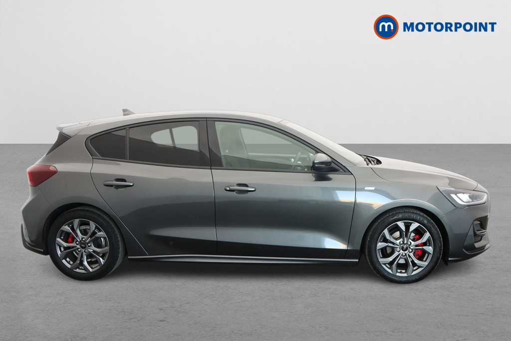 Ford Focus St-Line Manual Petrol Hatchback - Stock Number (1598707) - Drivers side