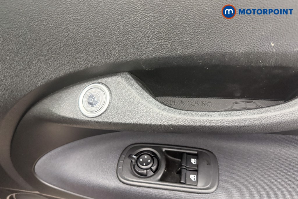 Fiat 500 Icon Automatic Electric Hatchback - Stock Number (1598741) - 9th supplementary image