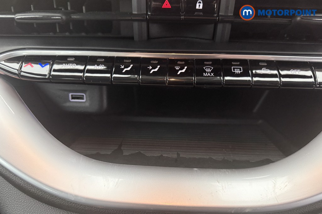 Fiat 500 Icon Automatic Electric Hatchback - Stock Number (1598741) - 15th supplementary image