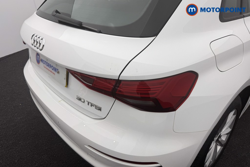 Audi A3 Technik Manual Petrol Hatchback - Stock Number (1598751) - 5th supplementary image