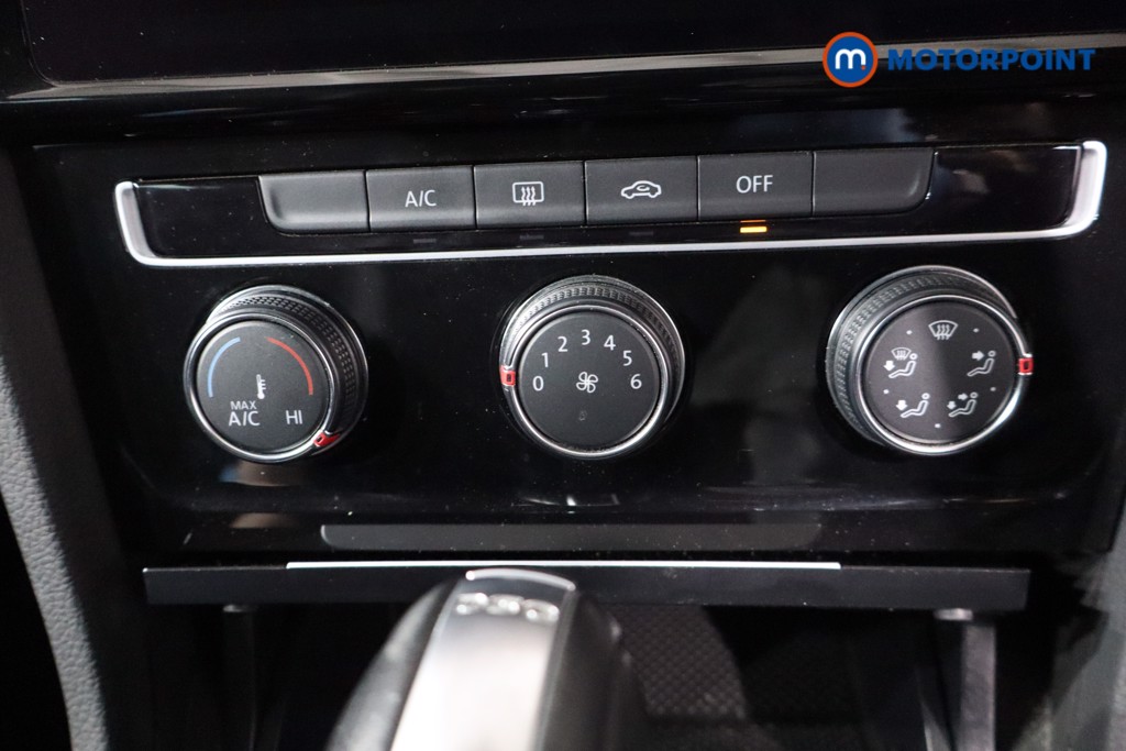 Volkswagen Golf R-Line Automatic Petrol Hatchback - Stock Number (1563279) - 16th supplementary image