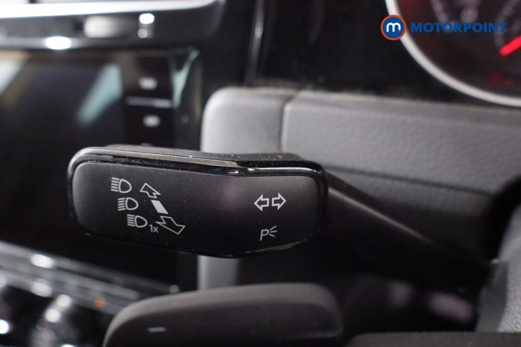 Volkswagen Golf R-Line Automatic Petrol Hatchback - Stock Number (1563279) - 19th supplementary image