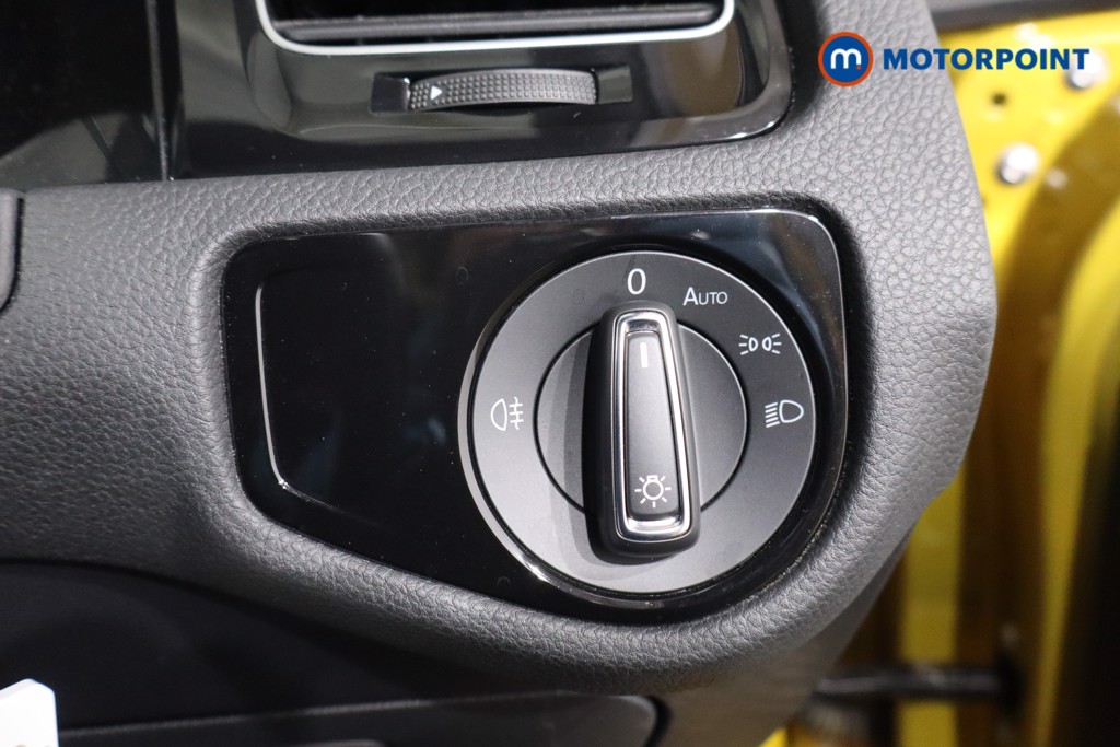 Volkswagen Golf R-Line Automatic Petrol Hatchback - Stock Number (1563279) - 20th supplementary image