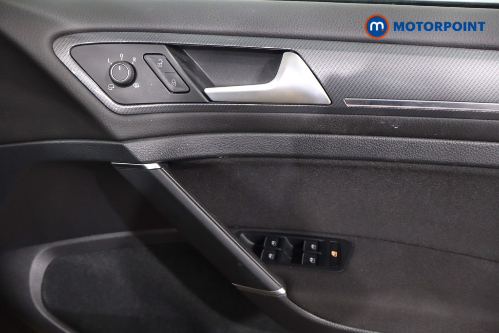 Volkswagen Golf R-Line Automatic Petrol Hatchback - Stock Number (1563279) - 21st supplementary image