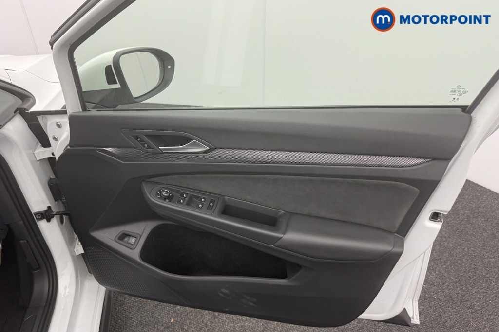 Volkswagen Golf GTE Automatic Petrol Plug-In Hybrid Hatchback - Stock Number (1579020) - 9th supplementary image