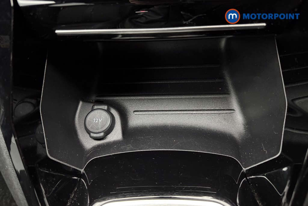 Peugeot 2008 GT Manual Diesel SUV - Stock Number (1581429) - 15th supplementary image