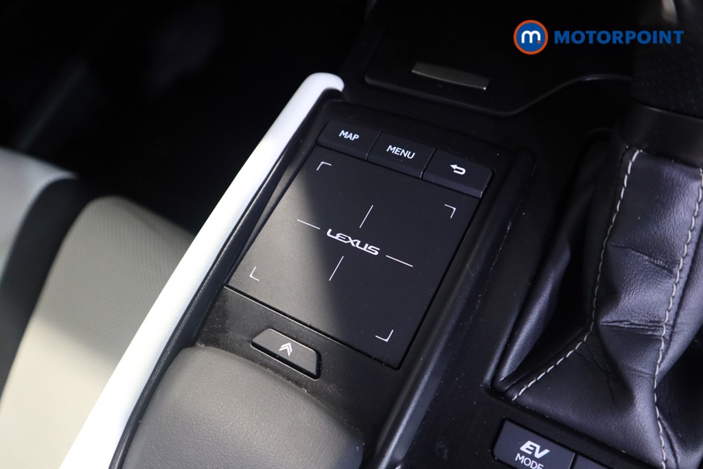 Lexus ES F-Sport Automatic Petrol-Electric Hybrid Saloon - Stock Number (1585207) - 11th supplementary image