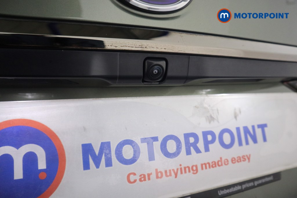 Lexus ES F-Sport Automatic Petrol-Electric Hybrid Saloon - Stock Number (1585207) - 29th supplementary image