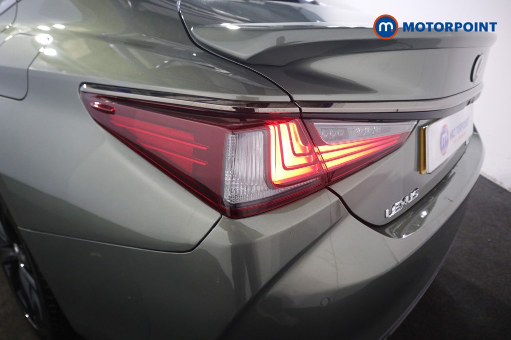 Lexus ES F-Sport Automatic Petrol-Electric Hybrid Saloon - Stock Number (1585207) - 30th supplementary image