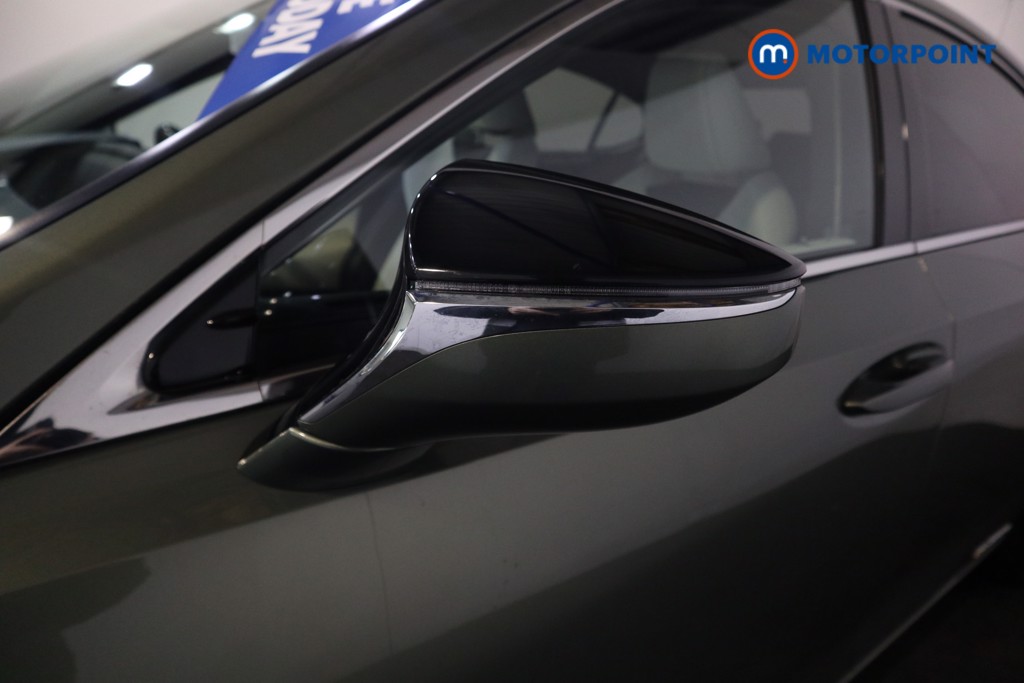 Lexus ES F-Sport Automatic Petrol-Electric Hybrid Saloon - Stock Number (1585207) - 35th supplementary image