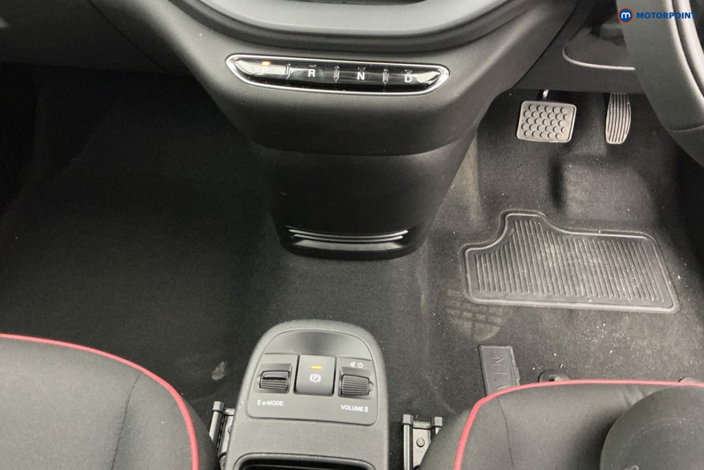 Fiat 500 RED Automatic Electric Hatchback - Stock Number (1586219) - 13th supplementary image