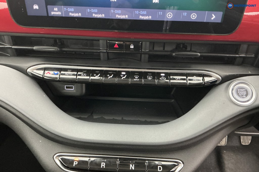 Fiat 500 RED Automatic Electric Hatchback - Stock Number (1586219) - 14th supplementary image