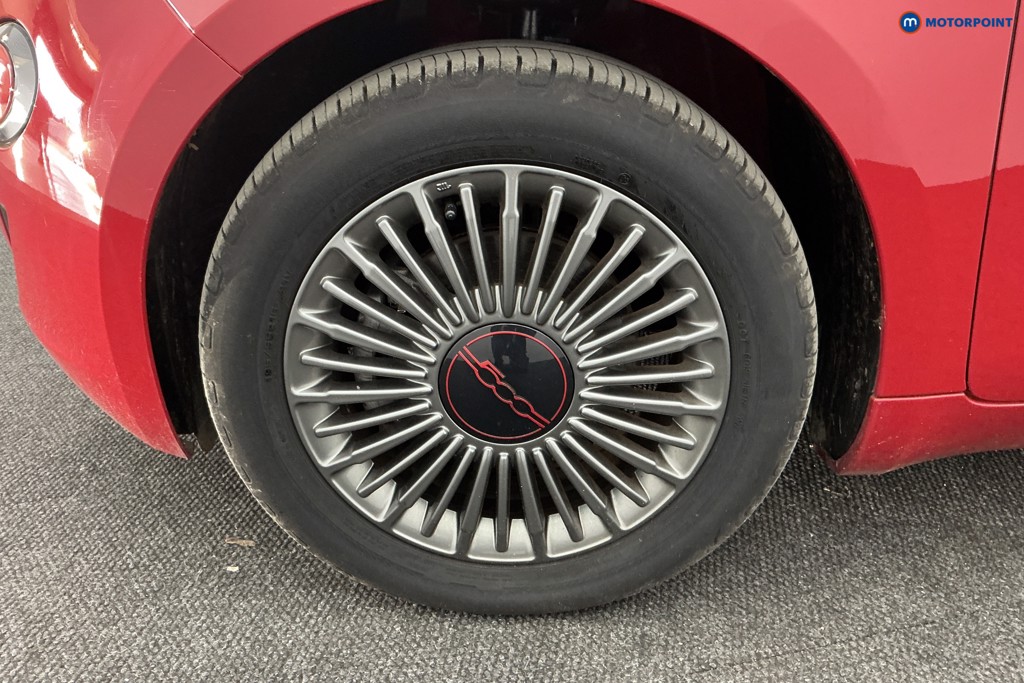 Fiat 500 RED Automatic Electric Hatchback - Stock Number (1586219) - 33rd supplementary image