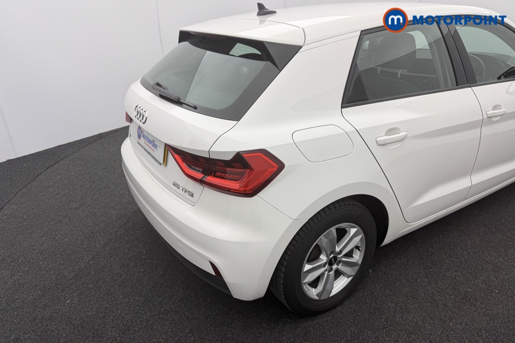 Audi A1 Technik Manual Petrol Hatchback - Stock Number (1587221) - 3rd supplementary image