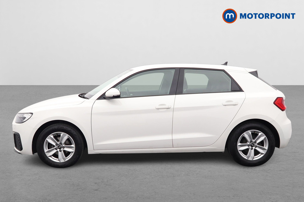 Audi A1 Technik Manual Petrol Hatchback - Stock Number (1587221) - Passenger side