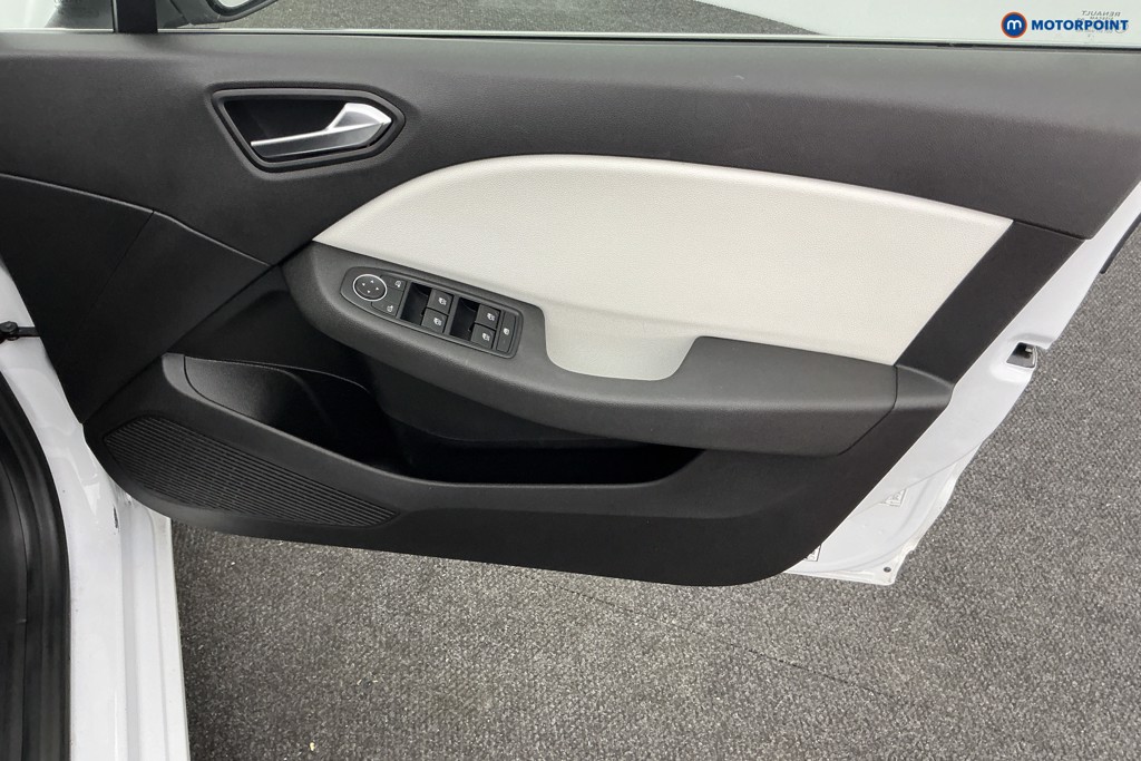 Renault Clio Techno Automatic Petrol-Electric Hybrid Hatchback - Stock Number (1588148) - 19th supplementary image