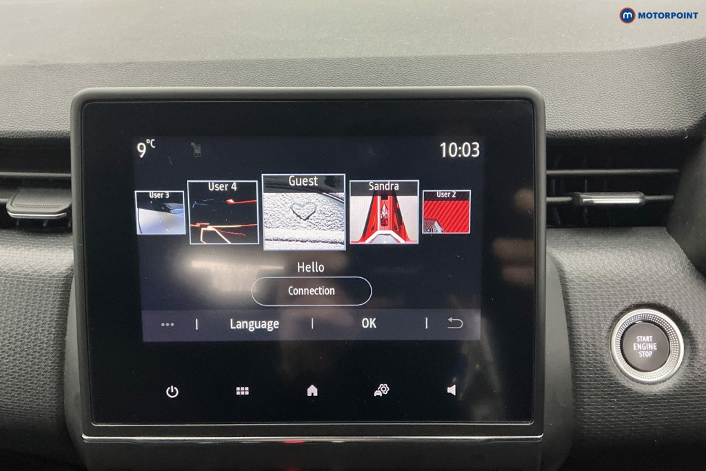 Renault Clio Iconic Manual Petrol Hatchback - Stock Number (1588425) - 13th supplementary image