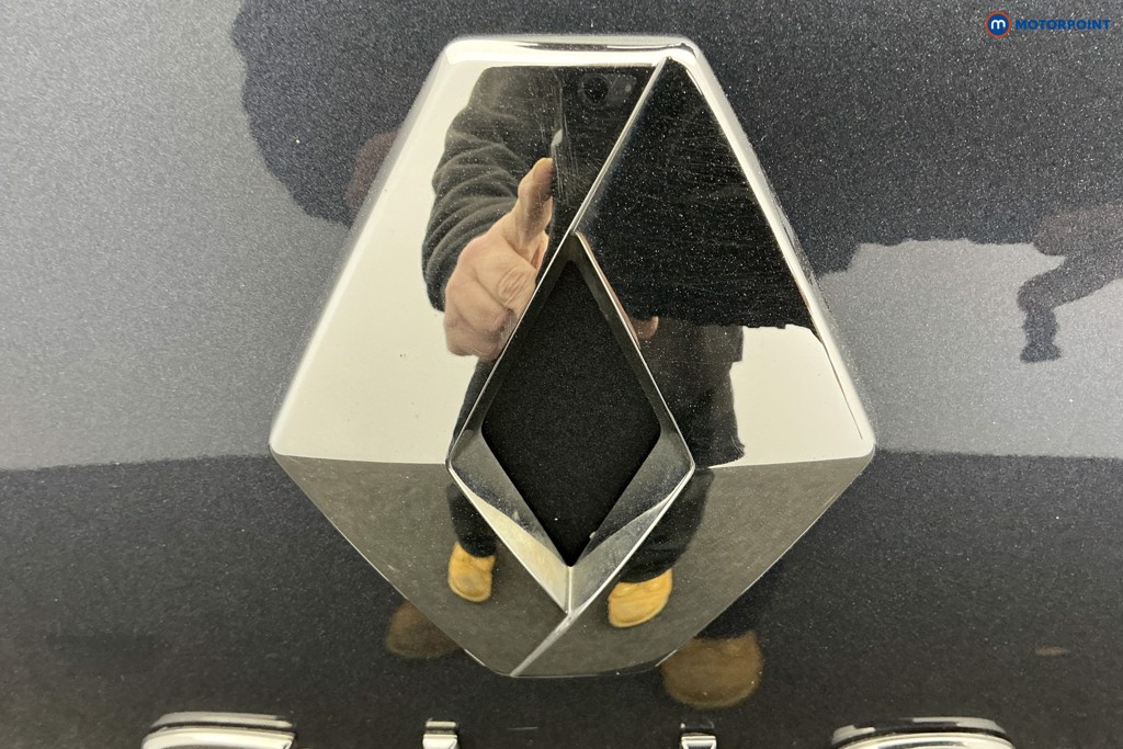 Renault Clio Iconic Manual Petrol Hatchback - Stock Number (1588425) - 28th supplementary image