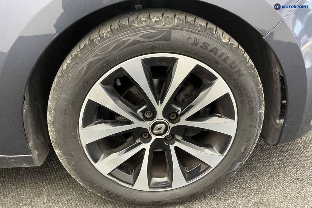 Renault Clio Iconic Manual Petrol Hatchback - Stock Number (1588425) - 30th supplementary image