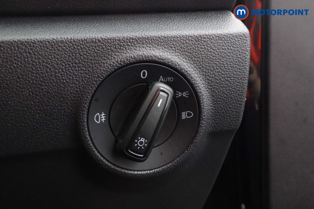 Volkswagen T-Roc Life Automatic Petrol SUV - Stock Number (1589184) - 6th supplementary image