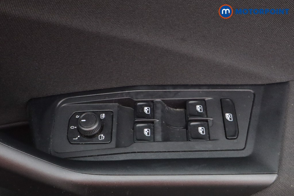 Volkswagen T-Roc Life Automatic Petrol SUV - Stock Number (1589184) - 11th supplementary image