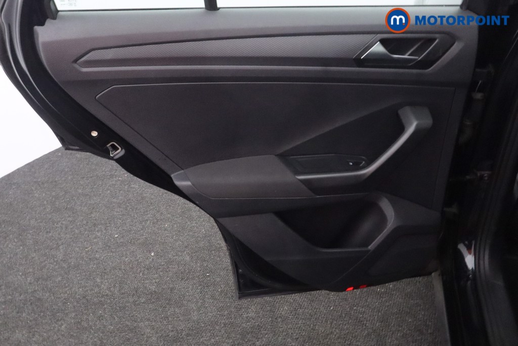 Volkswagen T-Roc Life Automatic Petrol SUV - Stock Number (1589184) - 19th supplementary image