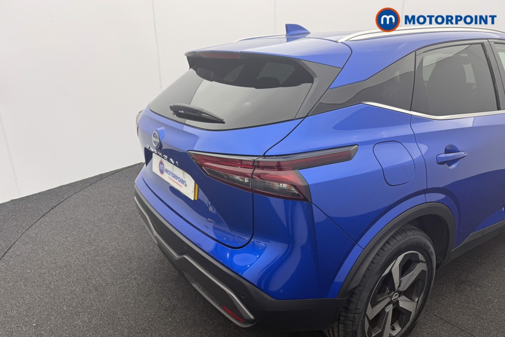 Nissan Qashqai N-Connecta Manual Petrol SUV - Stock Number (1589996) - 4th supplementary image