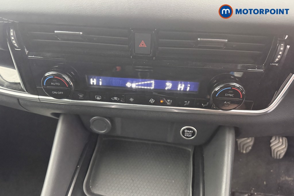 Nissan Qashqai N-Connecta Manual Petrol SUV - Stock Number (1589996) - 26th supplementary image