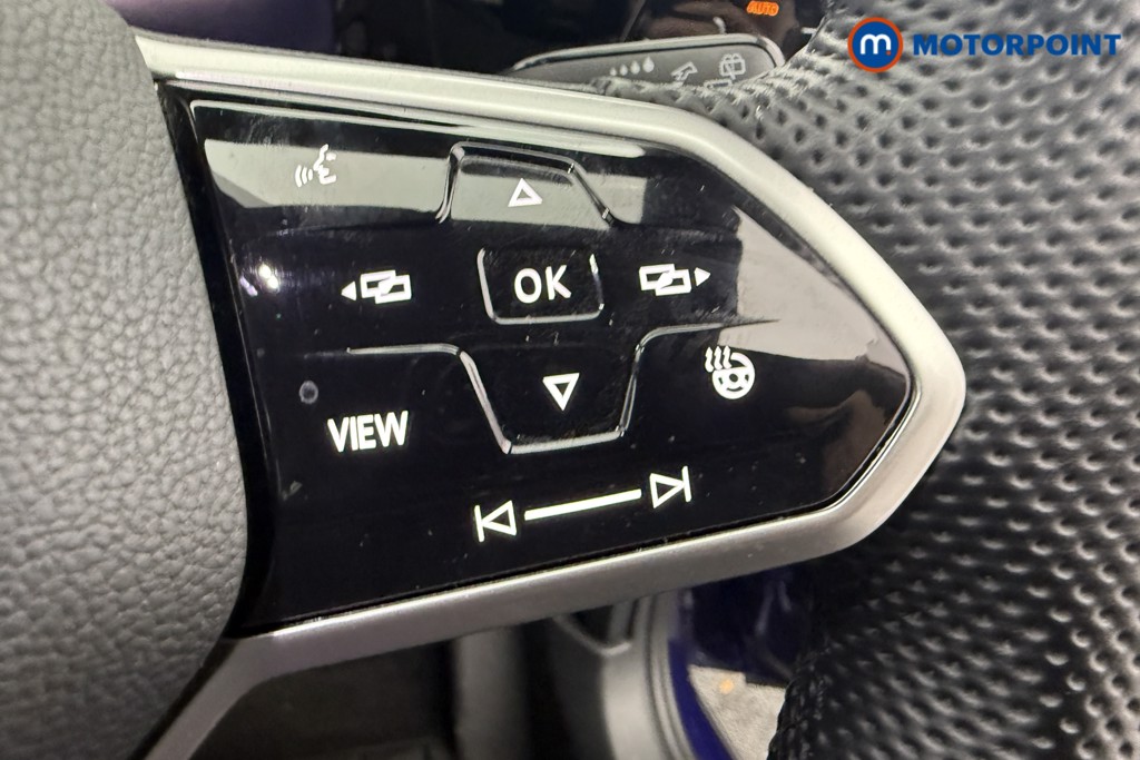 Volkswagen Golf R-Line Automatic Petrol Estate - Stock Number (1591975) - 14th supplementary image