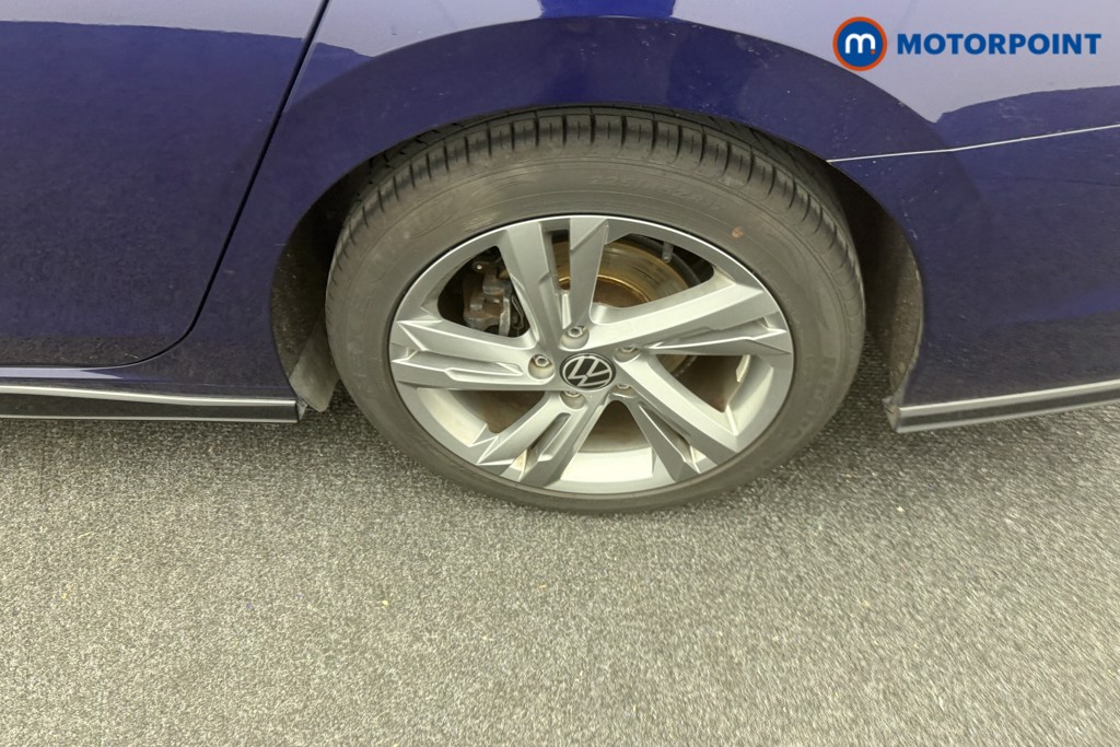 Volkswagen Golf R-Line Automatic Petrol Estate - Stock Number (1591975) - 31st supplementary image