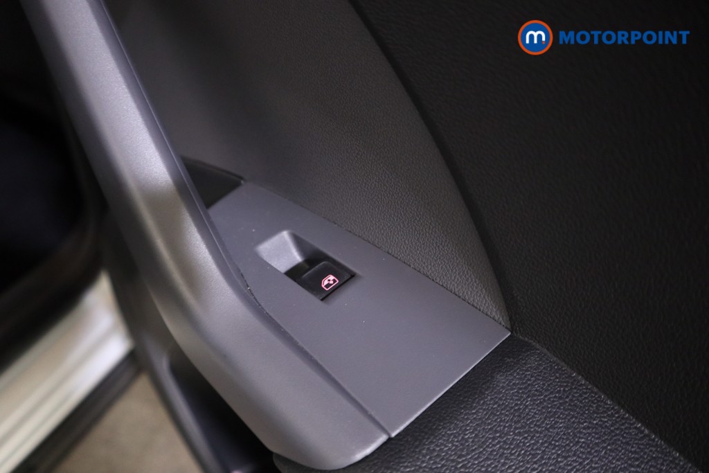 Volkswagen T-Cross SE Manual Petrol SUV - Stock Number (1592576) - 16th supplementary image