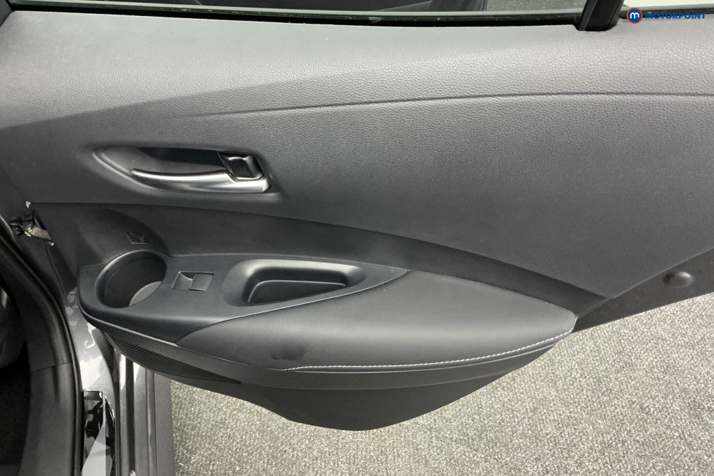 Toyota Corolla Design Automatic Petrol-Electric Hybrid Hatchback - Stock Number (1592959) - 22nd supplementary image