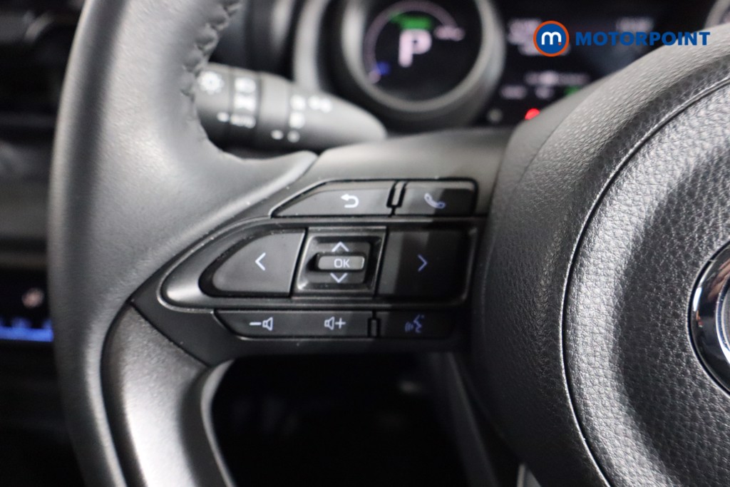 Toyota Yaris Design Automatic Petrol-Electric Hybrid Hatchback - Stock Number (1593273) - 2nd supplementary image