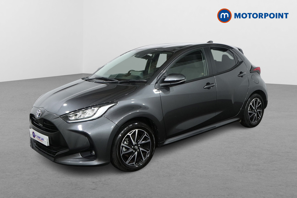 Toyota Yaris Design Automatic Petrol-Electric Hybrid Hatchback - Stock Number (1593273) - Passenger side front corner