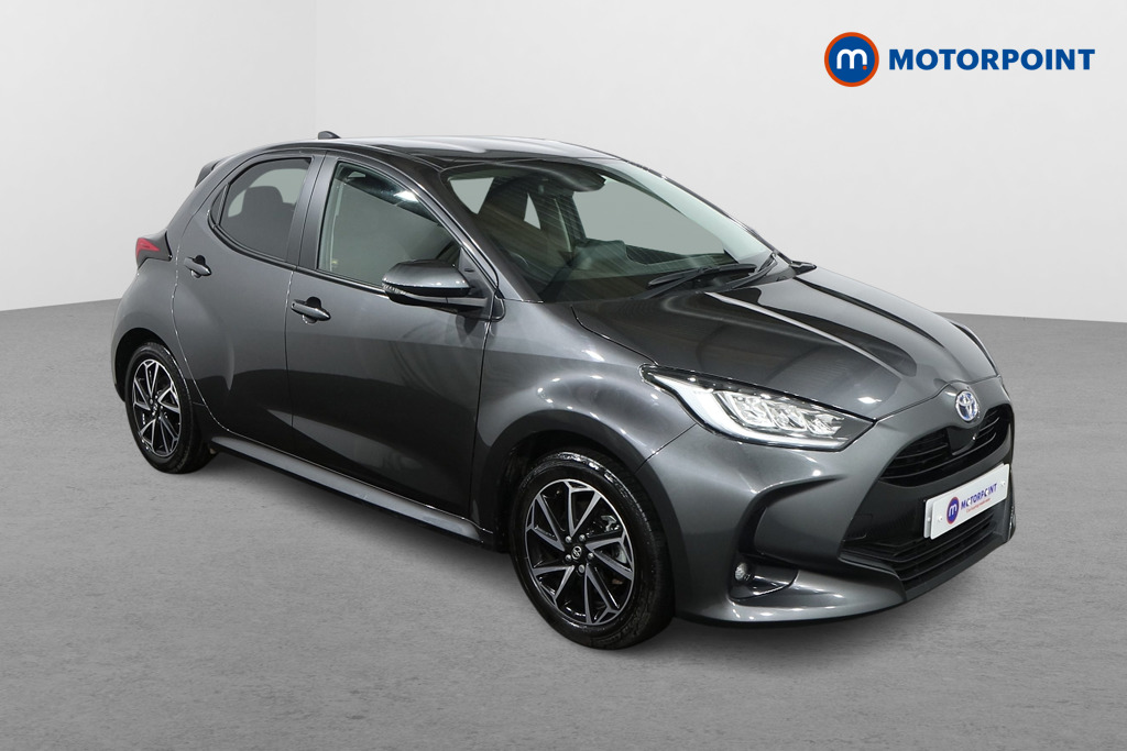Toyota Yaris Design Automatic Petrol-Electric Hybrid Hatchback - Stock Number (1593273) - Drivers side front corner